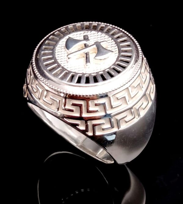 Gent’s Silver Plain Bahubali Ring 22