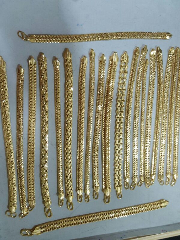 Gold 916 Gent's plain Bracelet 40