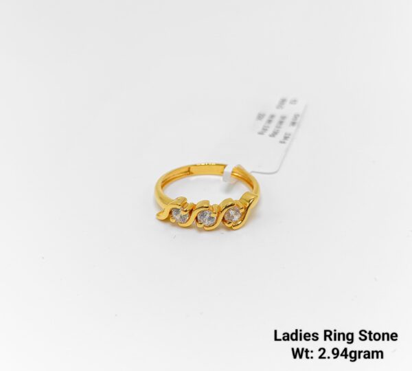 Ladies Stone Ring 36