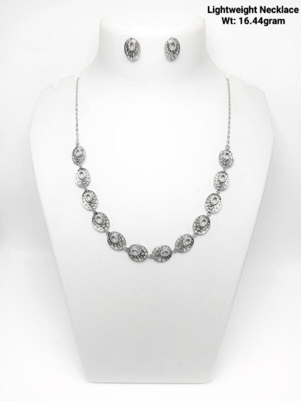 Luxury 925 Silver Modern Floral Pendant Necklace Set with Oval Accents