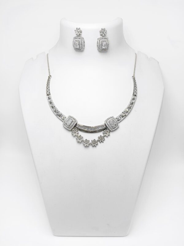Latest Design 925 Sterling Silver Necklace and Earring Set