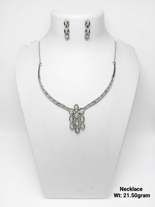 Elegant 925 Sterling Silver Necklace and Earring Set - 21g