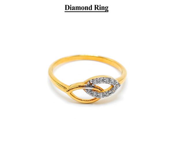 Ladies Diamond Ring in 18KT Yellow Gold 19