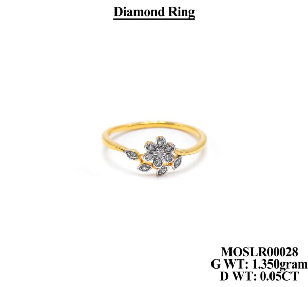 Ladies Diamond Ring in 18KT Yellow Gold 5