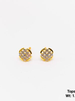 Classic Round Floral Cluster Gold Stud Earrings
