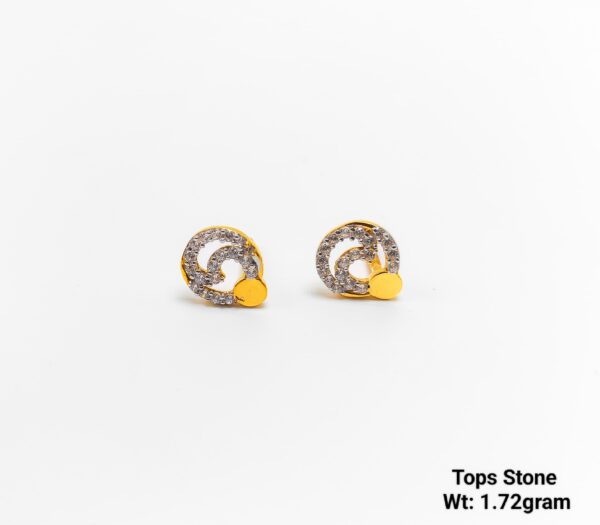 Trendy spiral shaped gold ear tops for western outfit daily wear