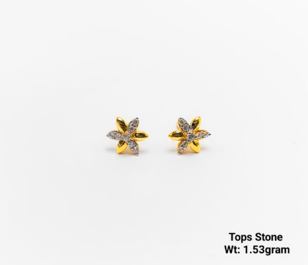 Traditional floral gold ear tops for women daily use under 2g