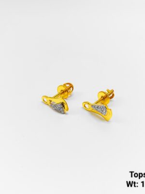 lightweight gold arrow earrings for women under 2 grams