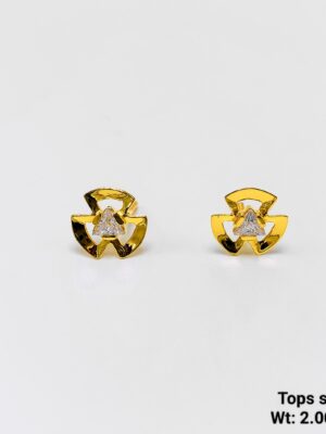 5.98g Large Floral Gold Stud Earrings with Intricate Scalloped Edge