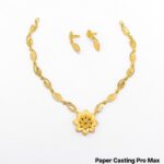 Lightweight 22K Gold Floral Necklace Set - 9.3g Design