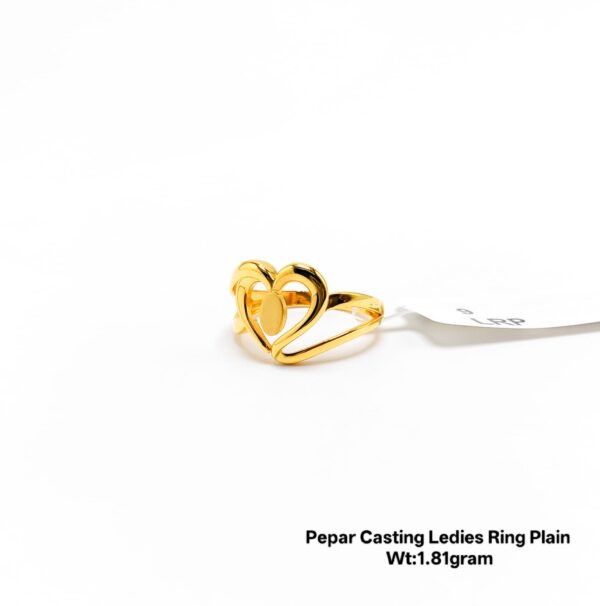 22KT Yellow Gold Floral Filigree Ring - 1.81g Lightweight Design