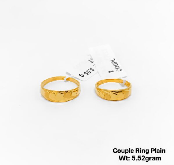 916 Hallmark 22K Yellow Gold Matching Wedding Couple Rings - 5.52g