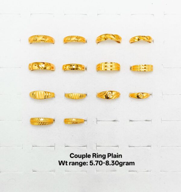 916 Hallmark 22K Yellow Gold Matching Wedding Couple Rings 5-8g