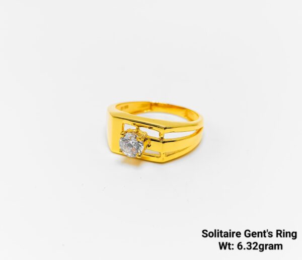 22KT Yellow Gold Gents Stone Studded Ring - 6.32 Grams