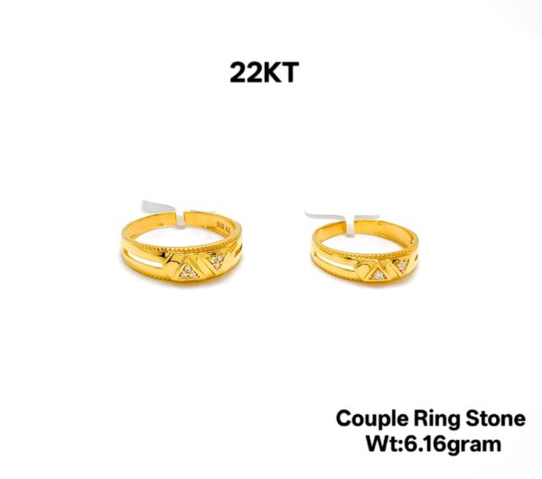 916 Hallmark 22K Yellow Gold Matching Wedding Couple Rings - 6.16g