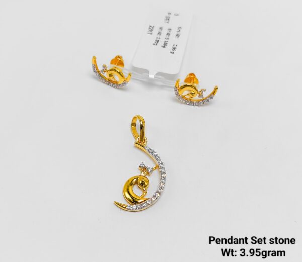 Designer Cubic Zirconia Gold Pendant Set - Elegant 3.95g Pendant