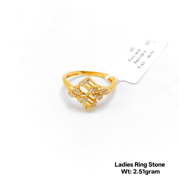 Elegant Yellow Gold Ring with Sparkling Cubic Zirconia Stones - 2.51g