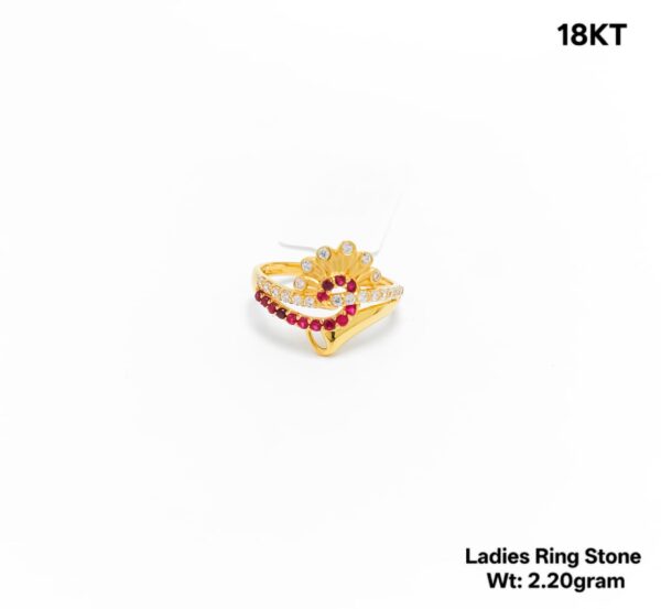 Elegant Yellow Gold Ring with Sparkling Cubic Zirconia Stones - 2.20g